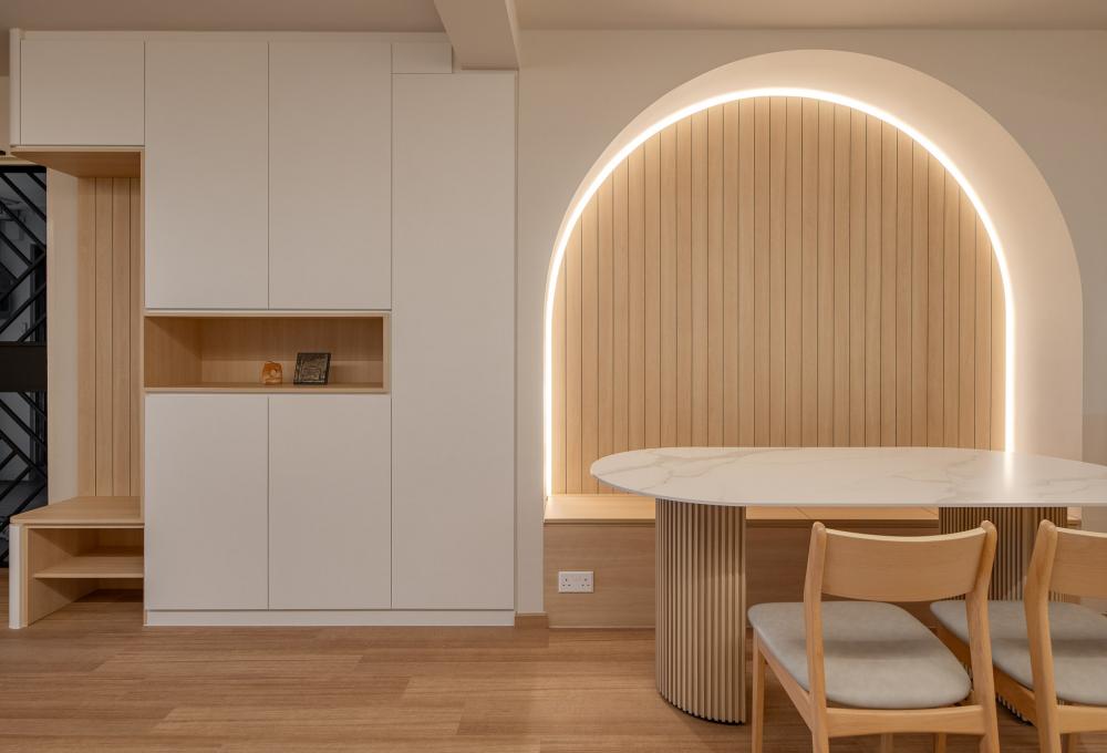 Scandinavian Dining Room with Feature Wall and Dining Table