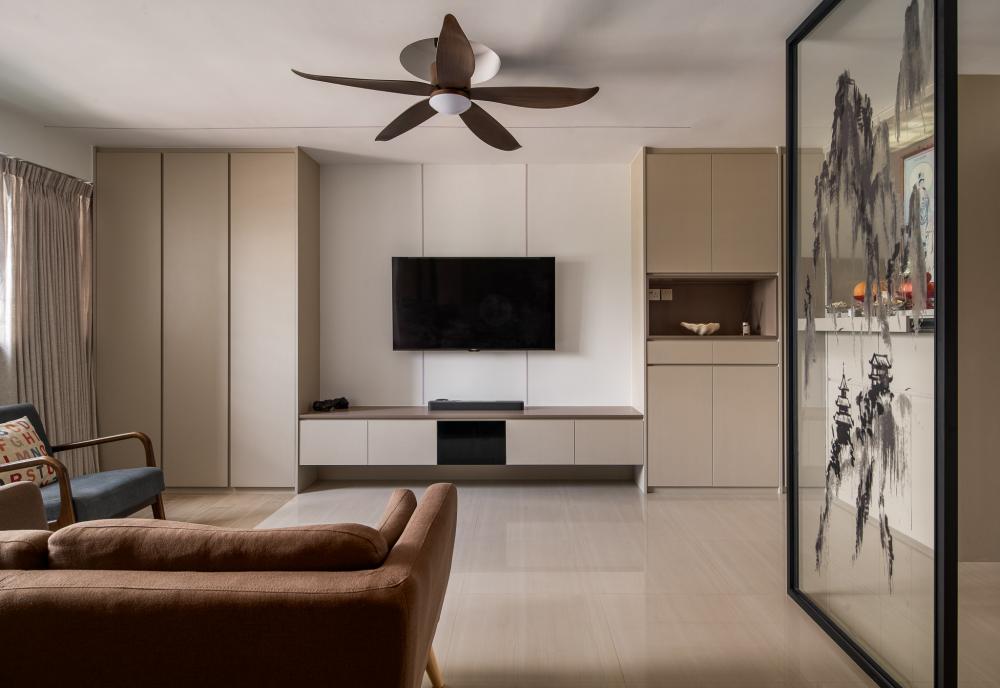Modern Living Room with Ceiling Fan and Sofa