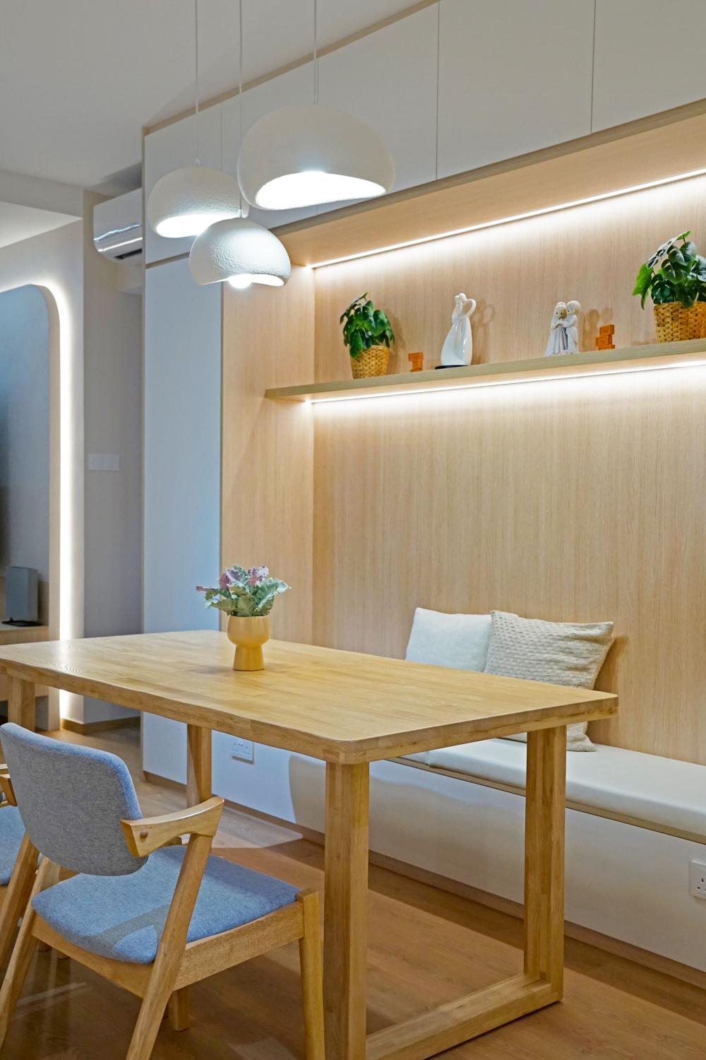 Scandinavian Dining Room with Dining Table and Lighting
