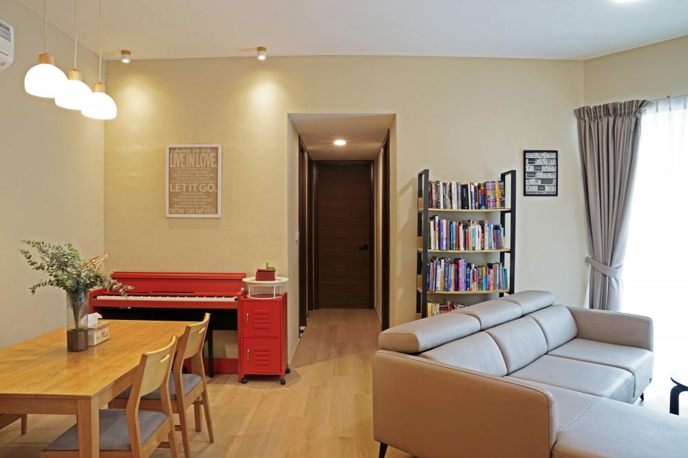 Scandinavian Dining Room with Drop Light and Dining Table