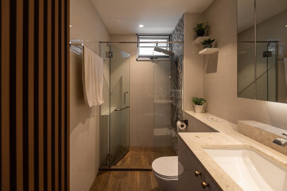 Modern Bathroom with Mirror and Shower Screen