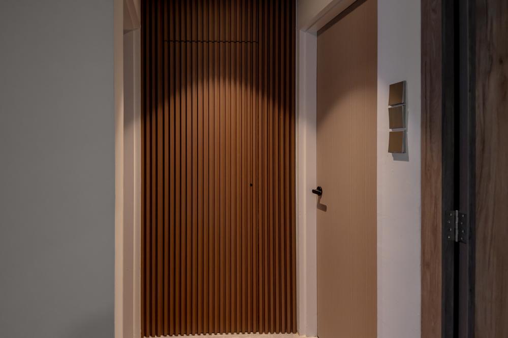 Modern Entryway with Mirror and Shoe Cabinets