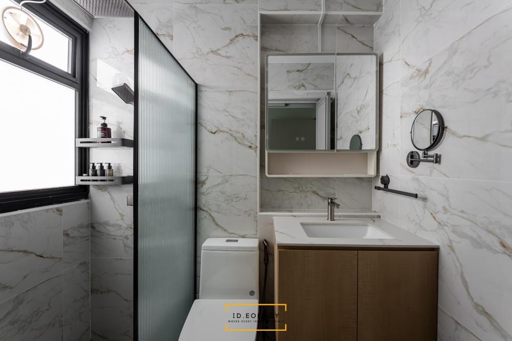 Contemporary Bathroom with Parquet Floor and Cement Floor