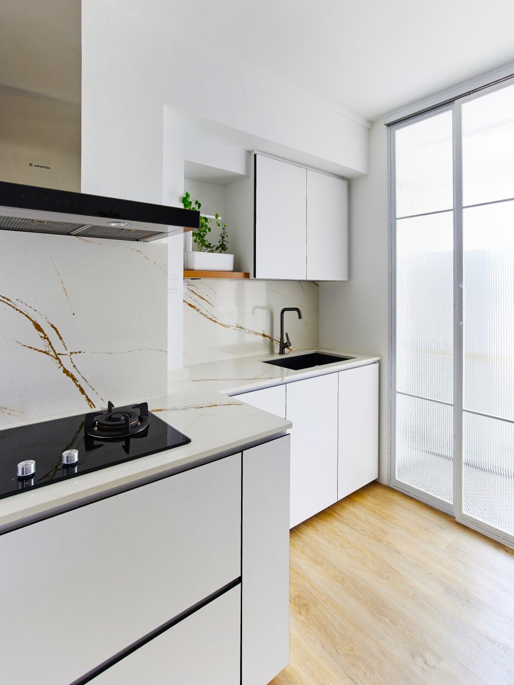 Modern Kitchen with Countertop and Vinyl Flooring