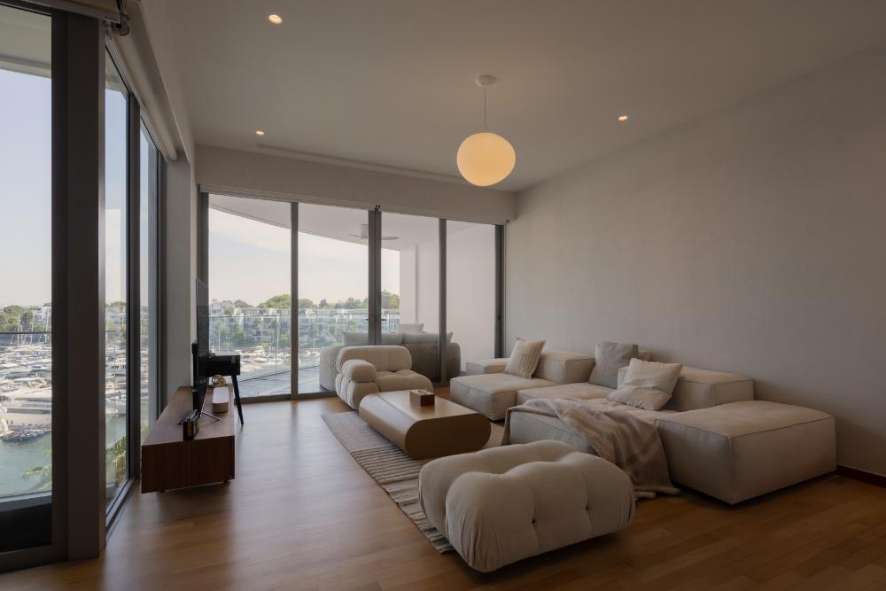 Transitional Living Room with Vinyl Flooring and Parquet Floor