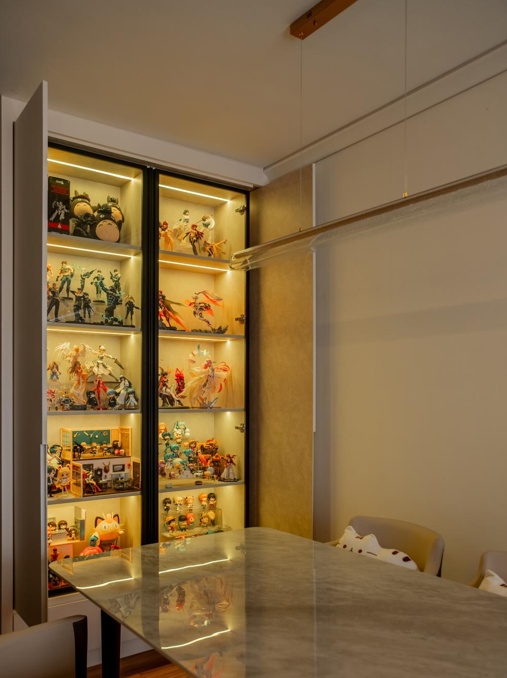 Modern Living Room with Display Cabinets and Doors