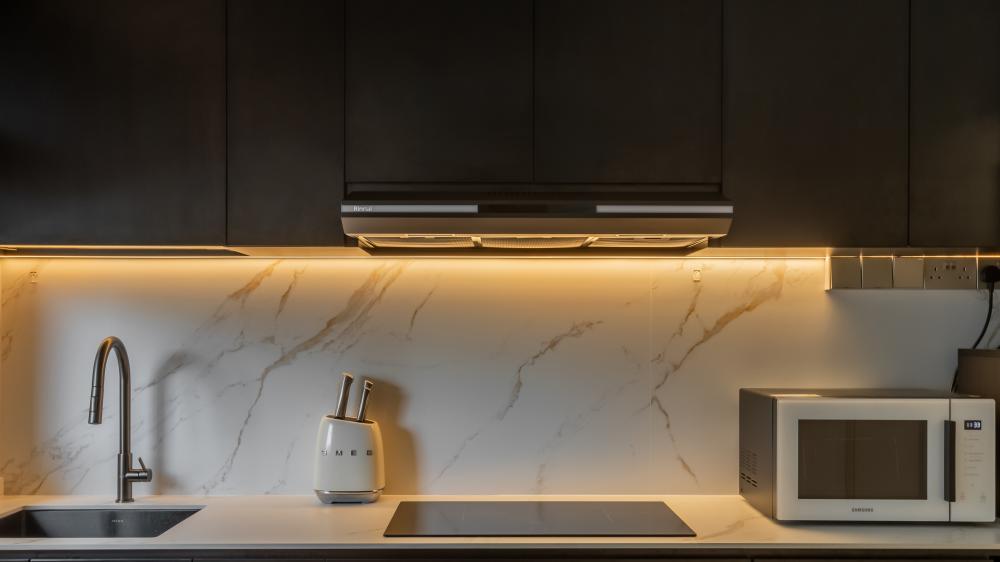 Scandinavian Kitchen with Kitchen Backsplash and Kitchen Cabinets