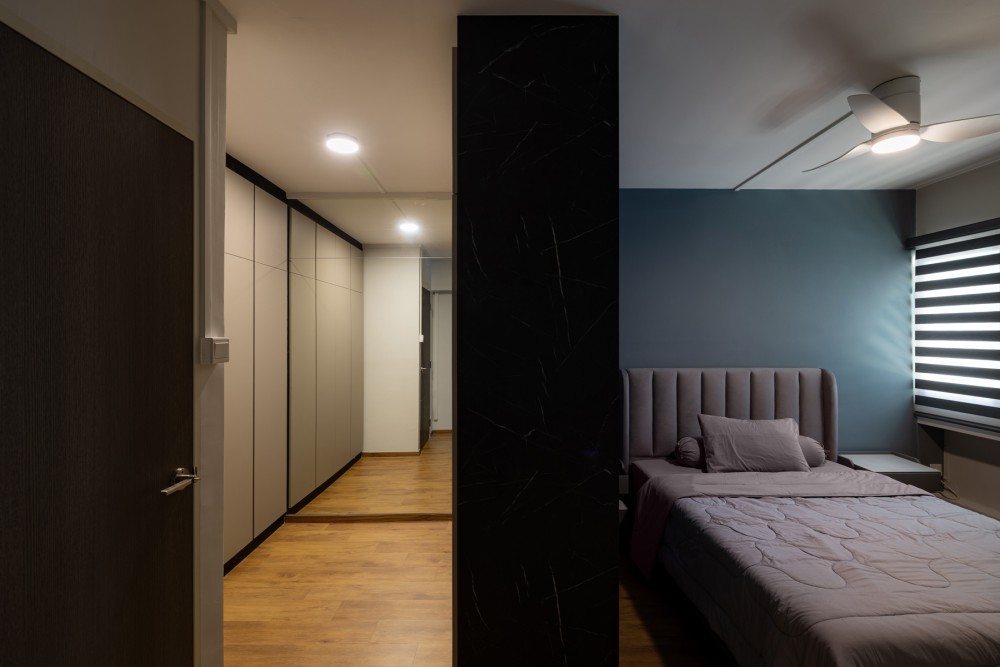 Contemporary Bedroom with Vinyl Flooring and Wardrobe