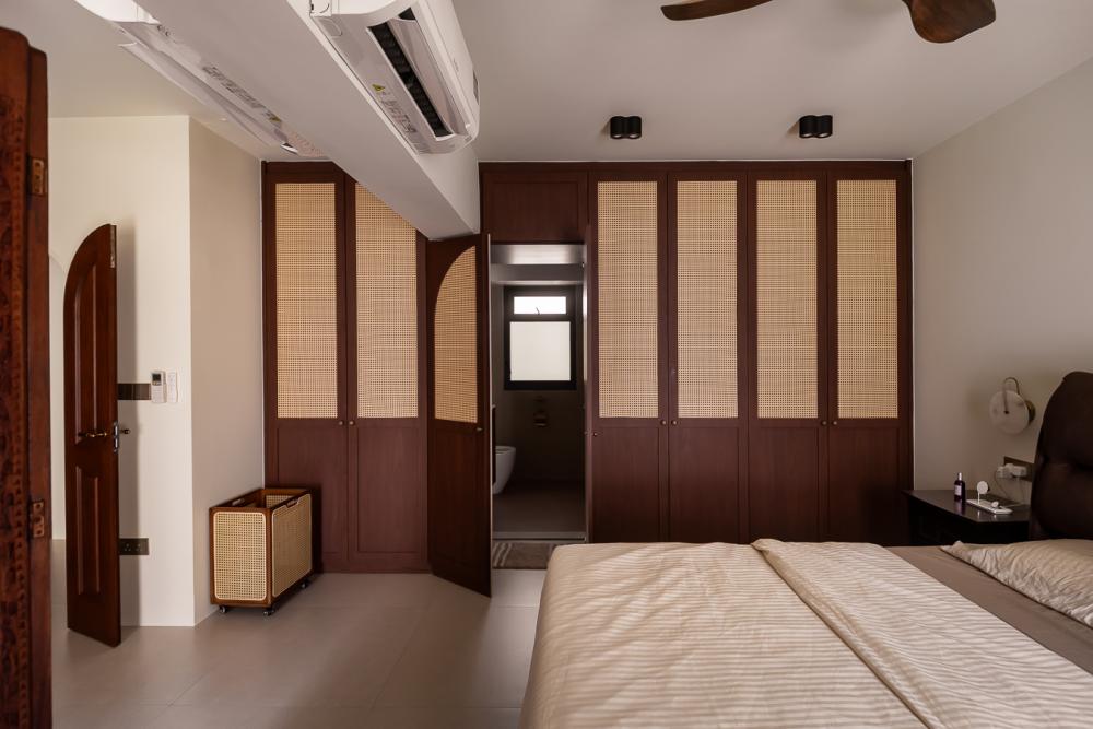 Vintage Bathroom with Bathroom Storage and Doors