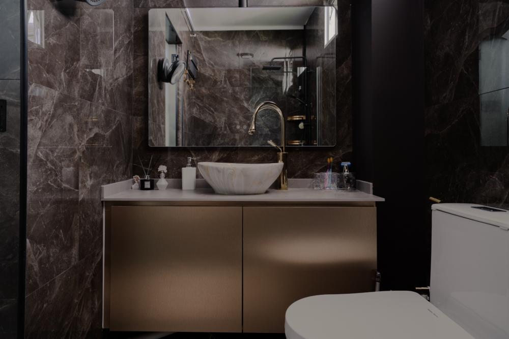 Modern Bathroom with Countertop and Parquet Floor