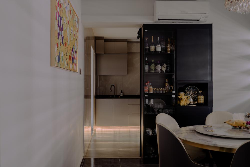 Modern Kitchen with Herringbone Tiling and Parquet Floor