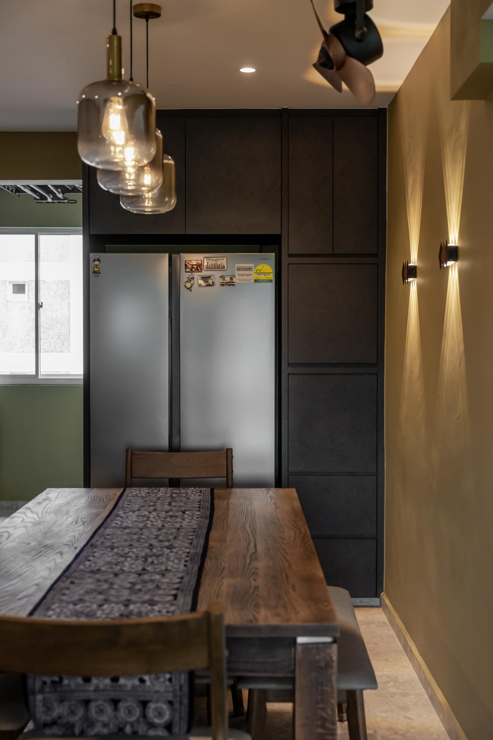 Contemporary Kitchen with Propeller Fan and Ceiling Fan