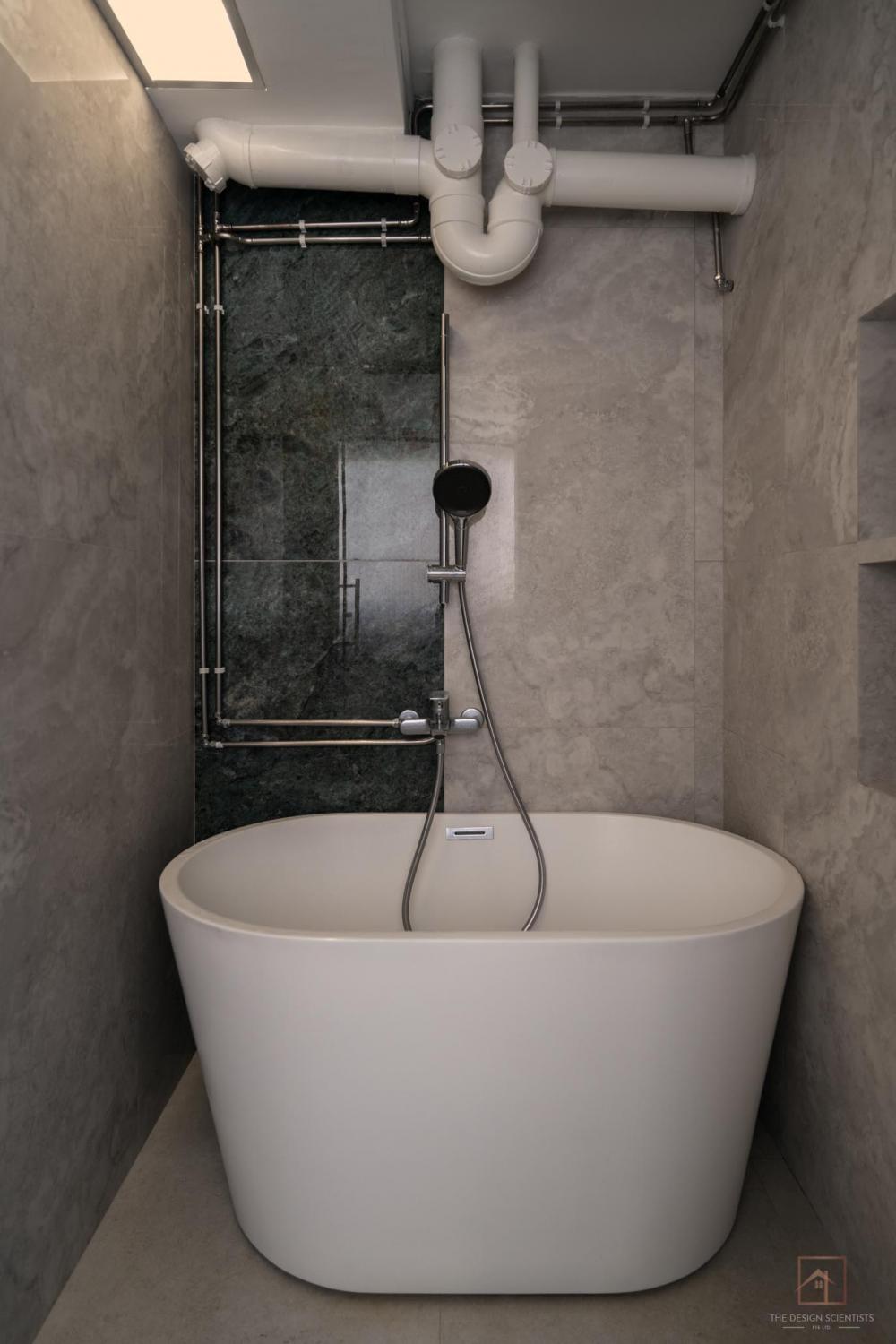 Contemporary Bathroom with Bathtub and Bathroom Storage