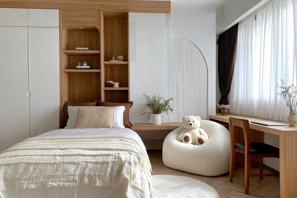 Contemporary Kids Room with Bookshelf and Toys