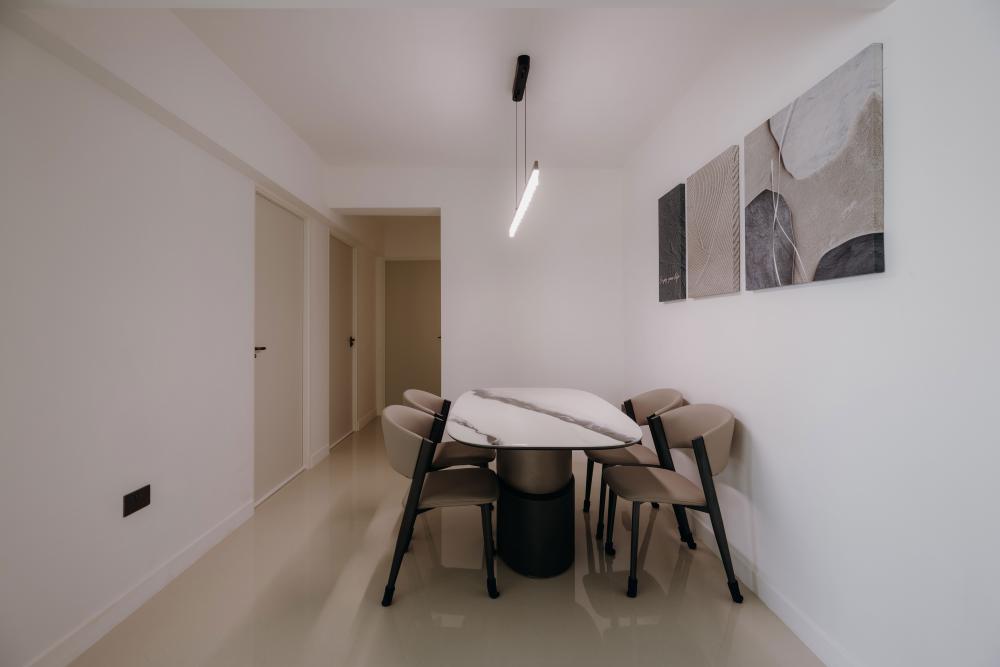 Minimalist Dining Room with Dining Table and Lighting