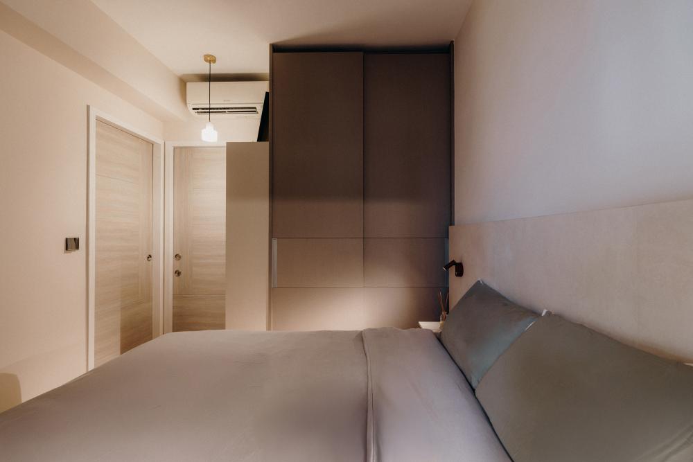 Modern Bedroom with Platform Bed and Wardrobe
