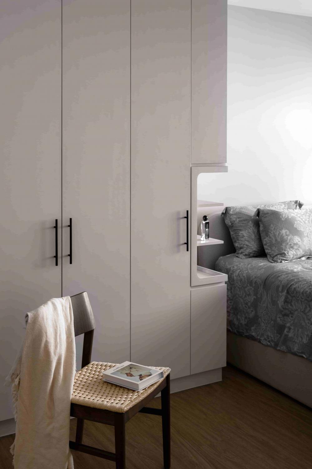 Modern Bedroom with Wardrobe and Bed