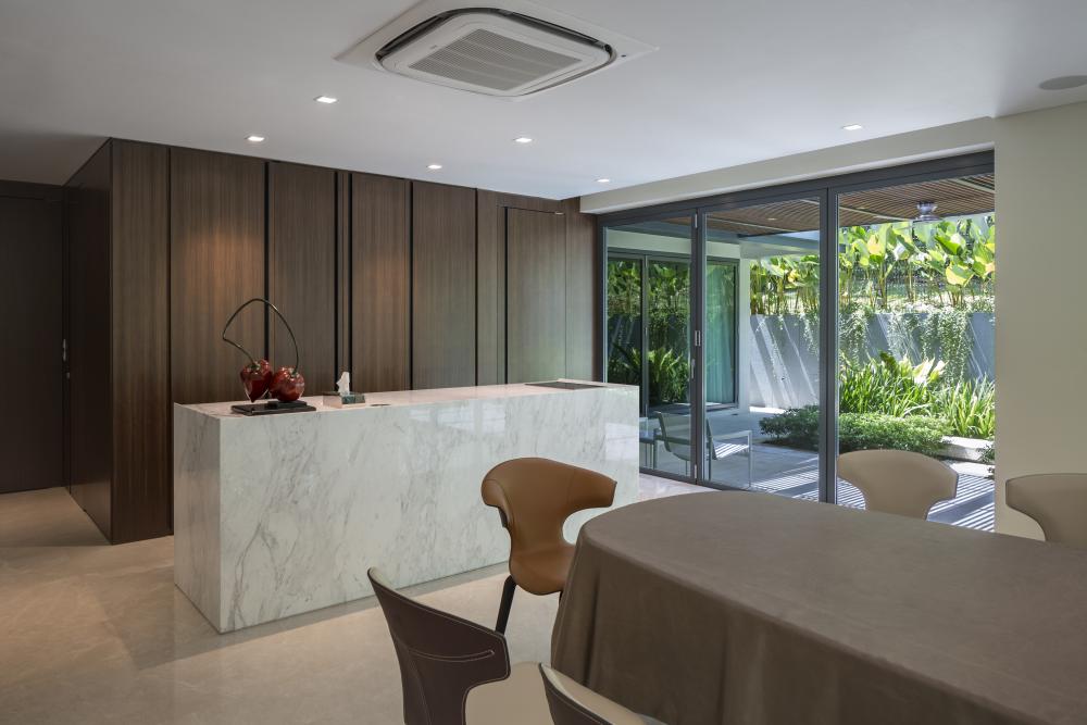 Contemporary Dining Room with Downlights and Dining Table