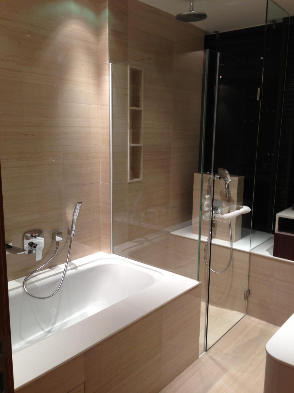 Contemporary Bathroom with Marble Floor and Bathtub