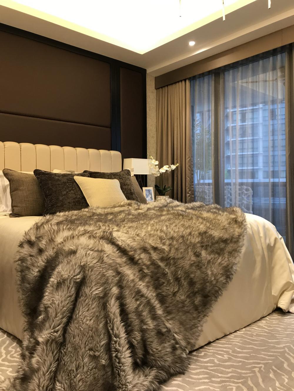 Modern Bedroom with Downlights and Bed