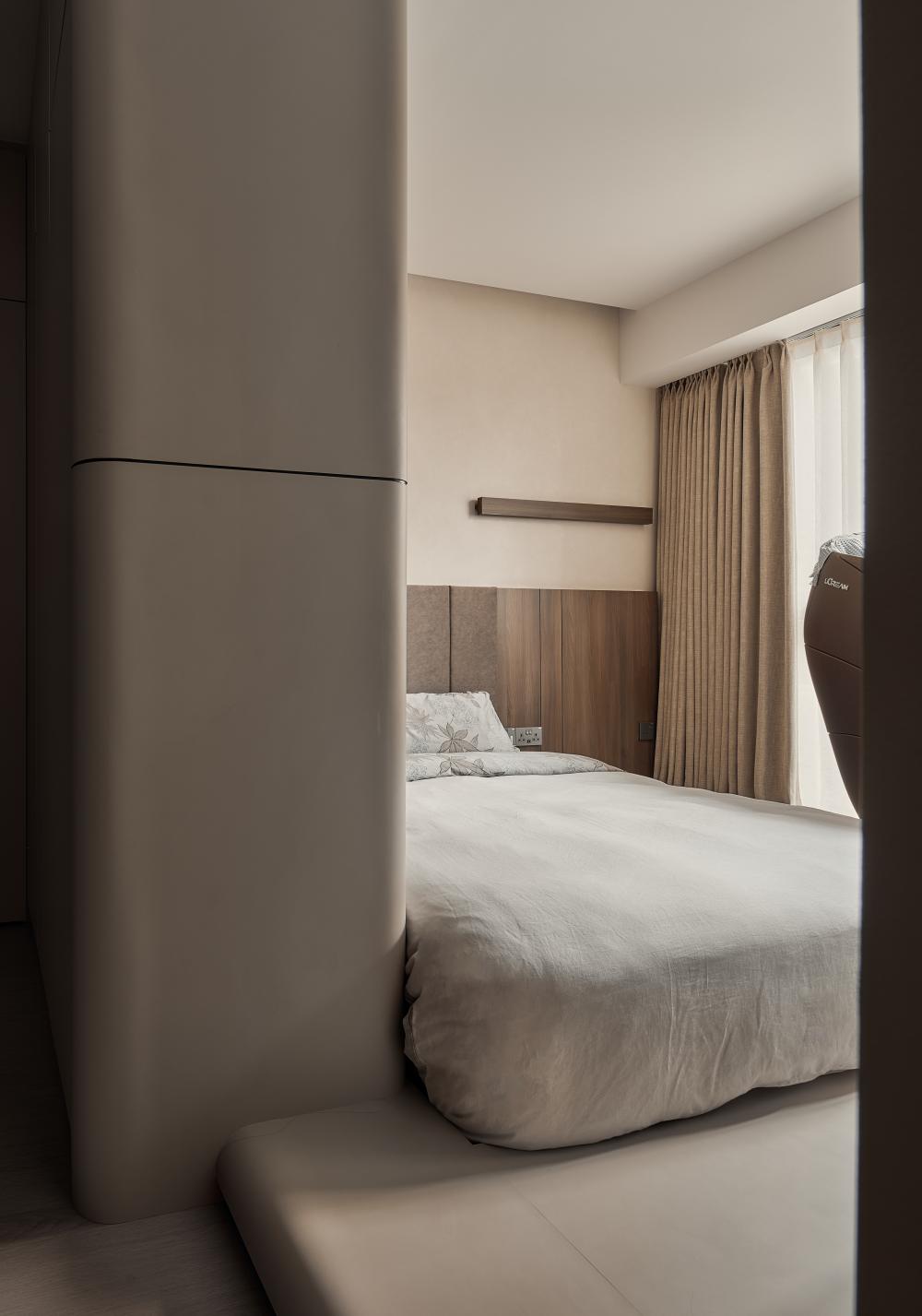 Modern Bedroom with Platform Bed and Vinyl Flooring