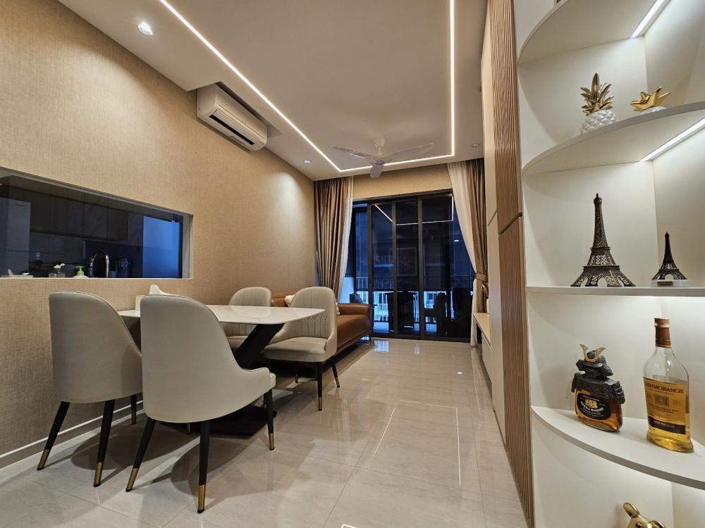 Scandinavian Dining Room with Dining Table and Lighting