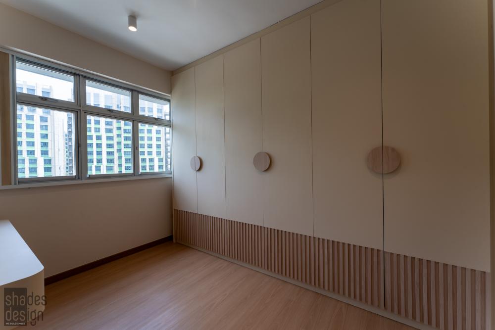 Minimalist Bedroom with Vinyl Flooring and Wardrobe