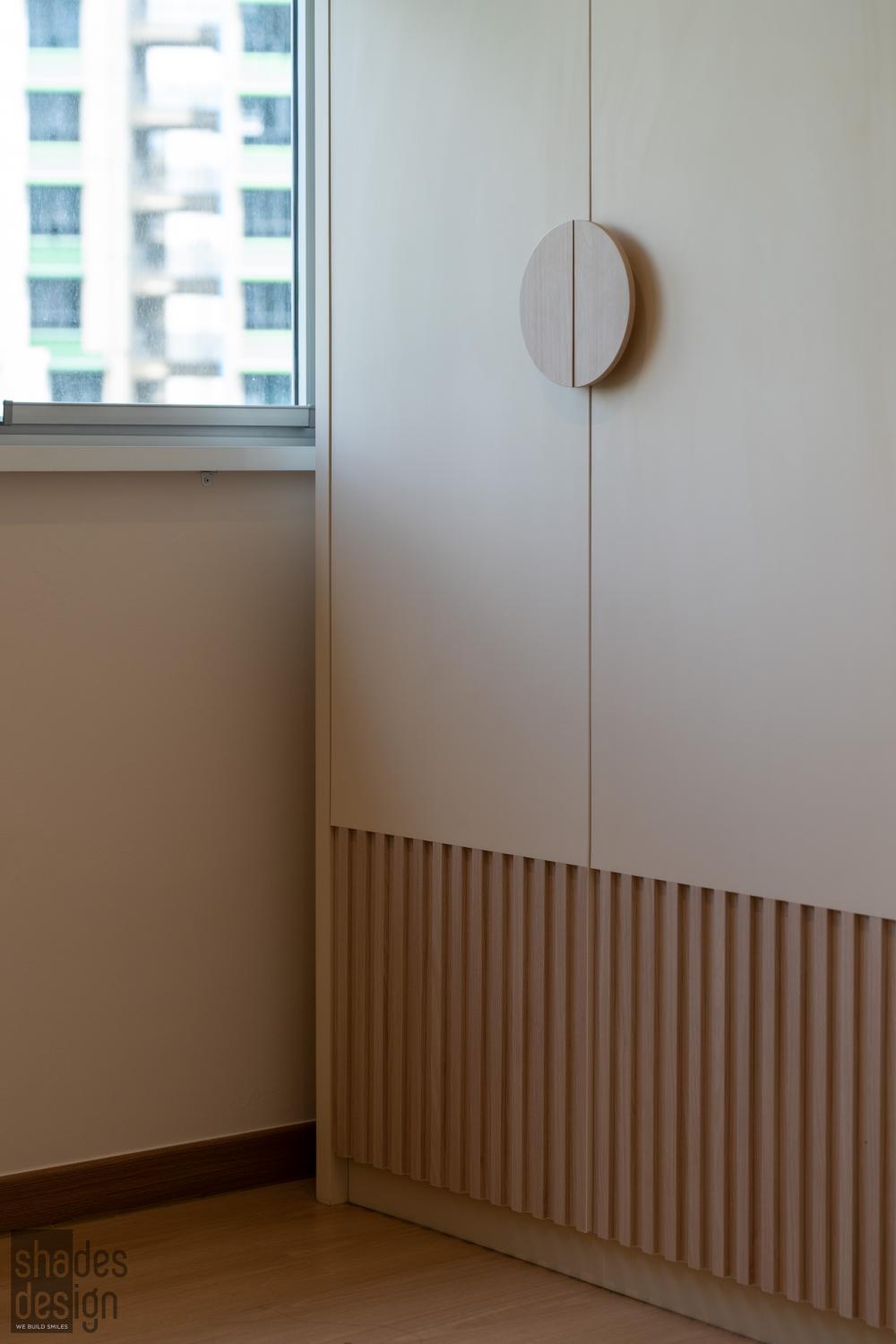 Minimalist Bedroom with Vinyl Flooring and Wardrobe