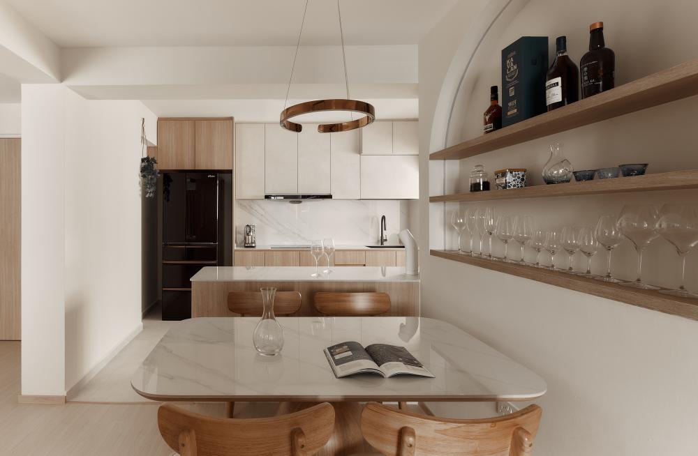 Modern Dining Room with Dining Table and Dining Chairs
