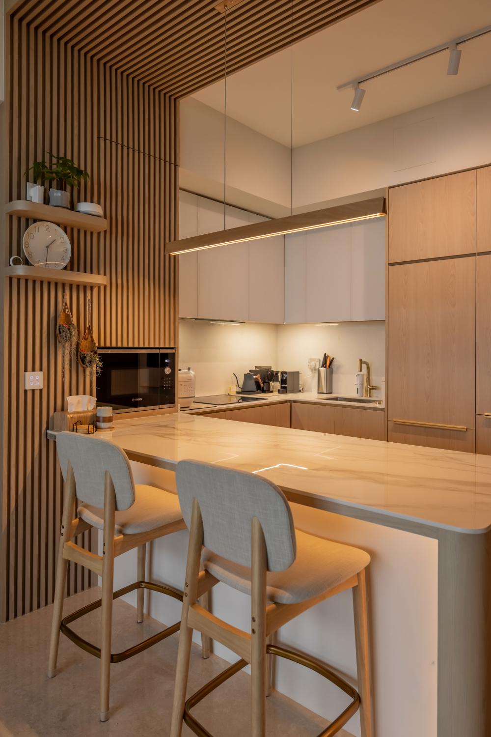 Modern Kitchen with Kitchen Island and Kitchen Tap