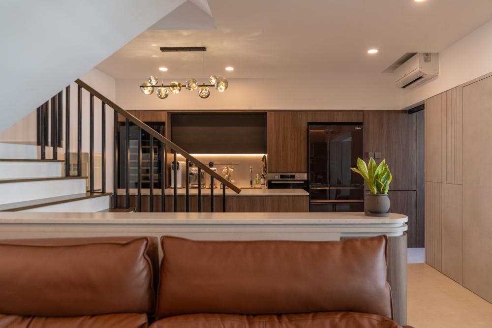 Modern Kitchen with Countertop and Homogeneous Tiles
