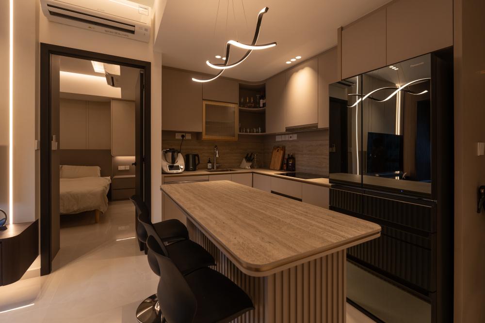 Modern Kitchen with Homogeneous Tiles and Kitchen Window