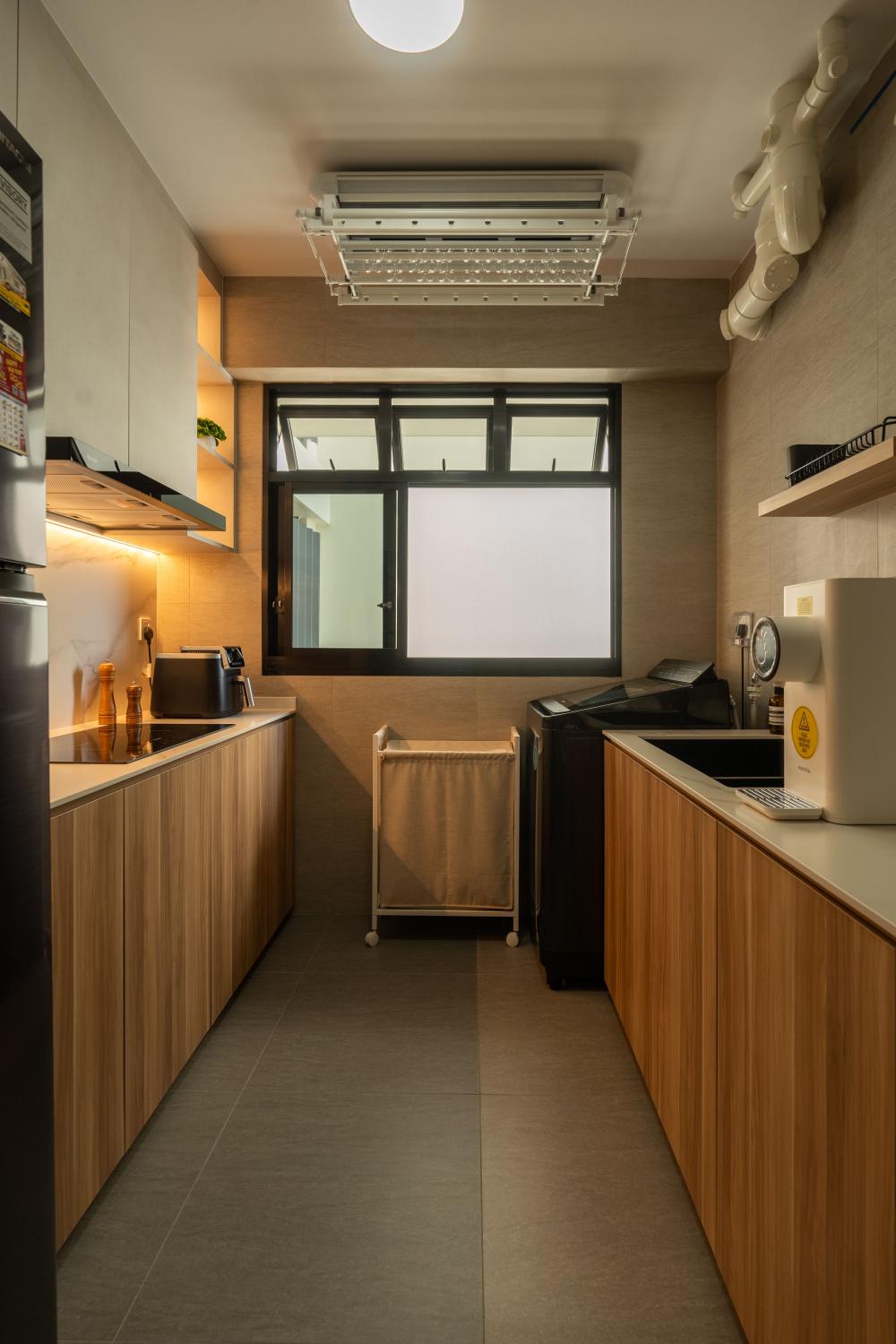 Contemporary Kitchen with Kitchen Window and Kitchen Island