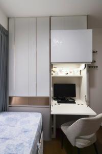 Contemporary Bedroom at 3 Bedroom Condo @ Tampines