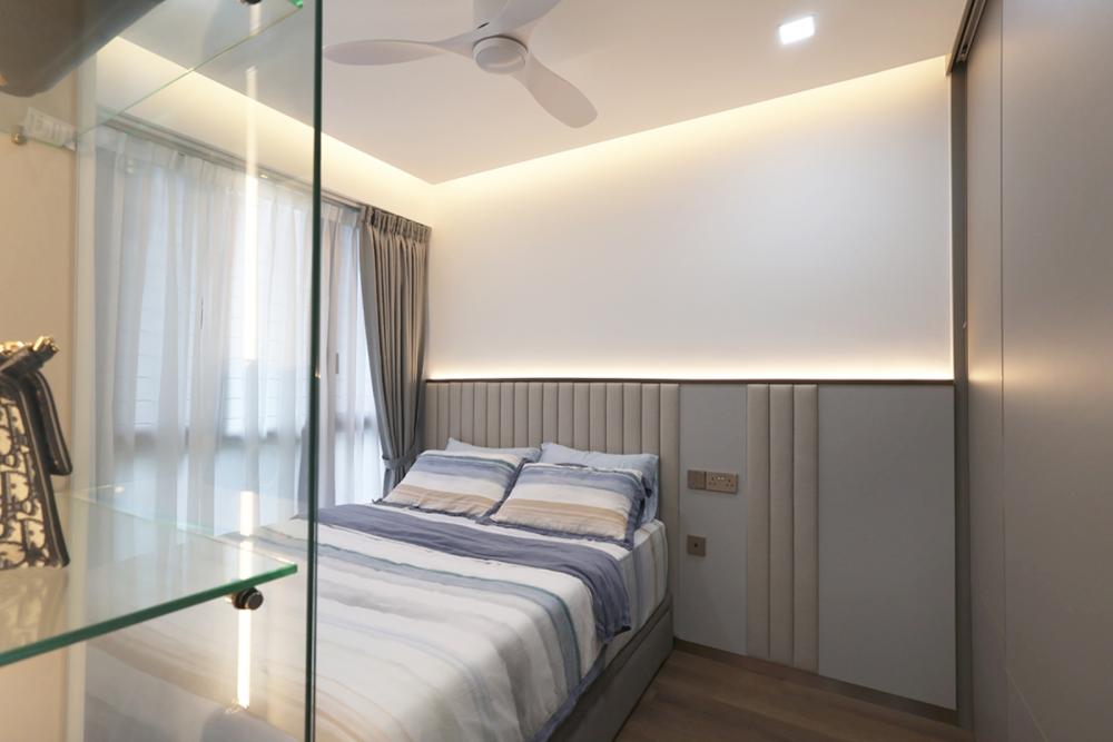Contemporary Bedroom with Vinyl Flooring and Ceiling Light