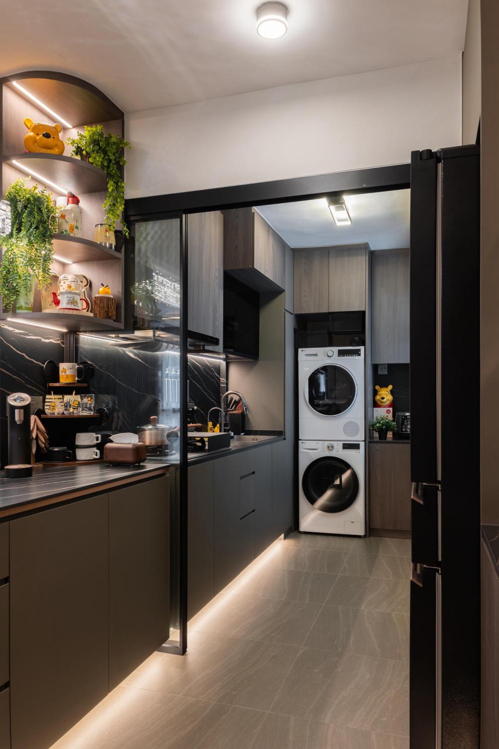 Modern Kitchen with Kitchen Cabinets and Lighting
