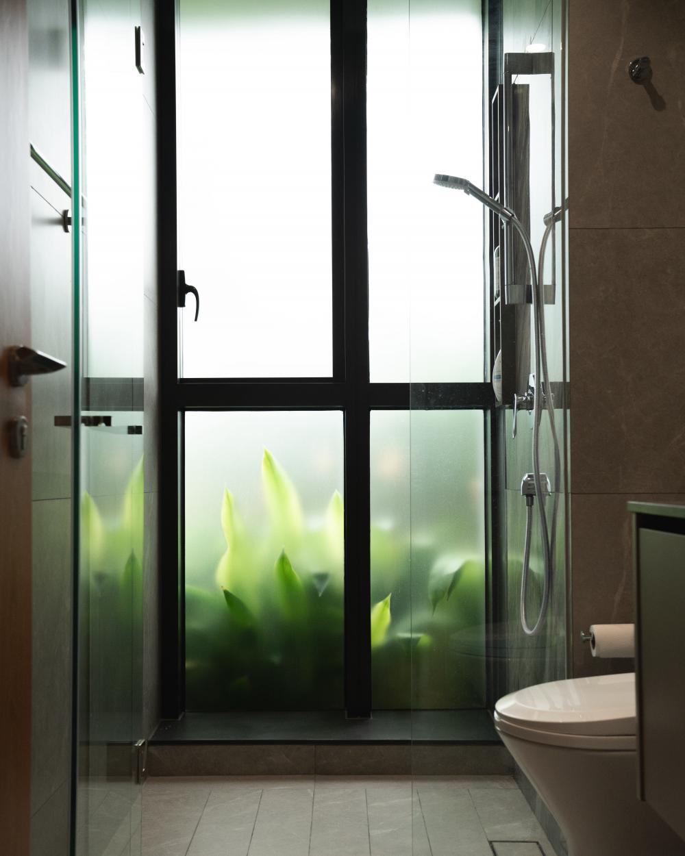 Minimalist Bathroom with Countertop and Vinyl Flooring
