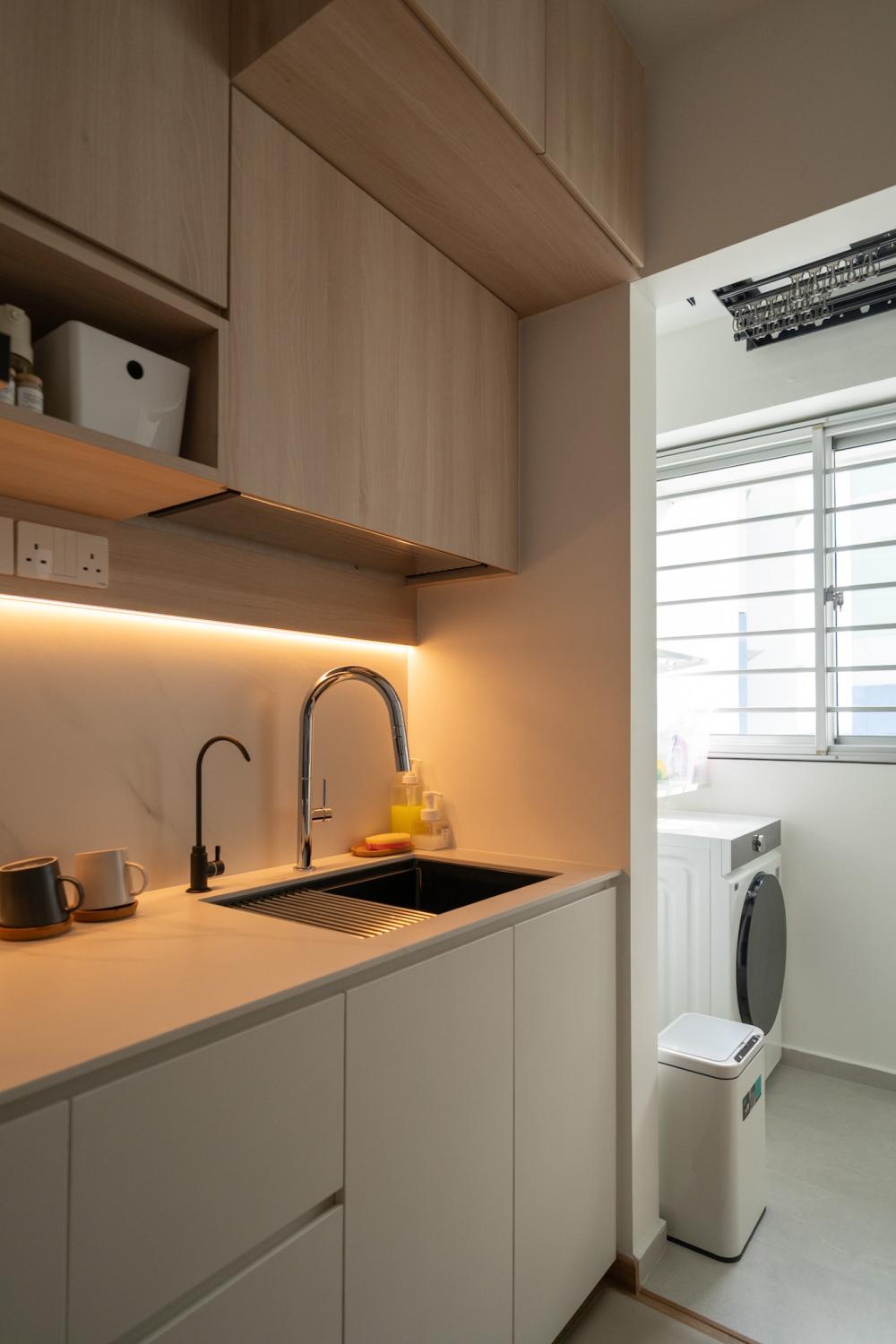 Minimalist Service Yard with Bay Window and Washing Machine