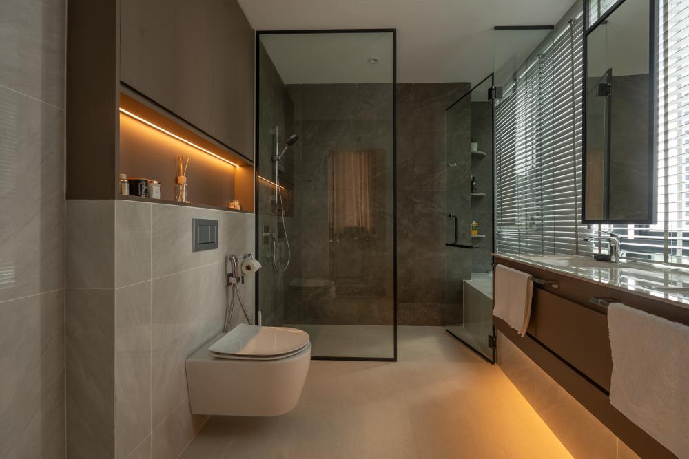 Contemporary Bathroom with Countertop and Homogeneous Tiles