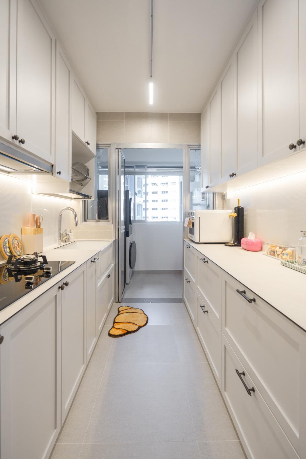 Eclectic Kitchen with Kitchen Island and Open Kitchen
