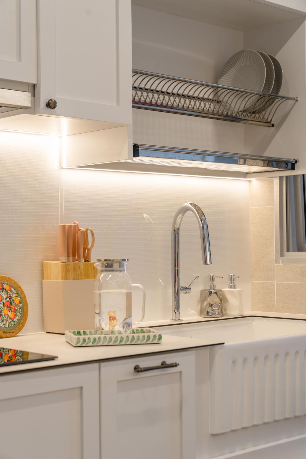 Eclectic Kitchen with Countertop and Open Kitchen