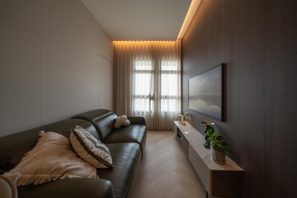 Contemporary Living Room with Vinyl Flooring and TV Console