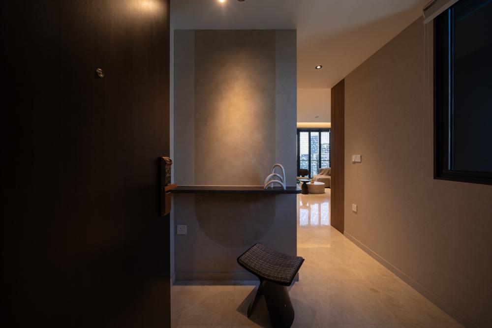 Modern Entryway with Mirror and Small Storage