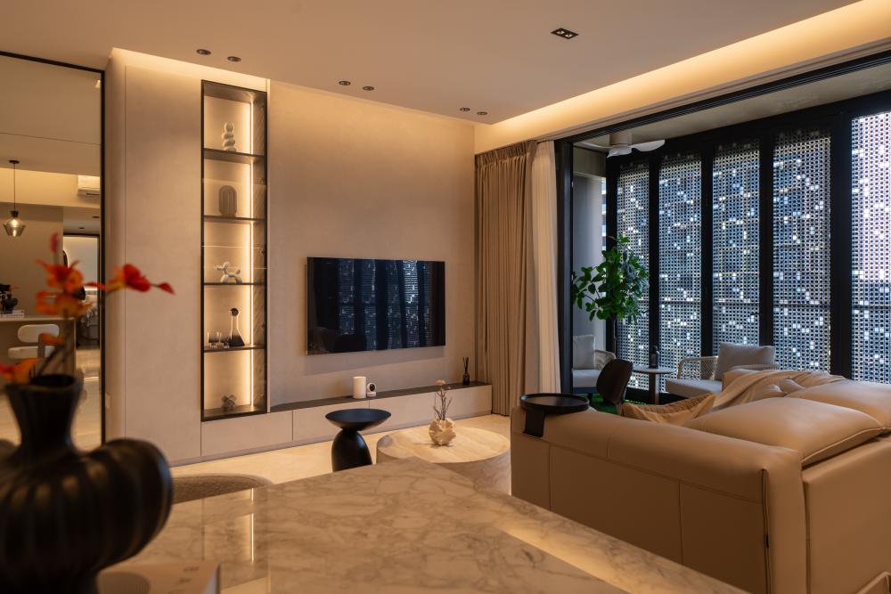 Modern Living Room with Sofa and TV
