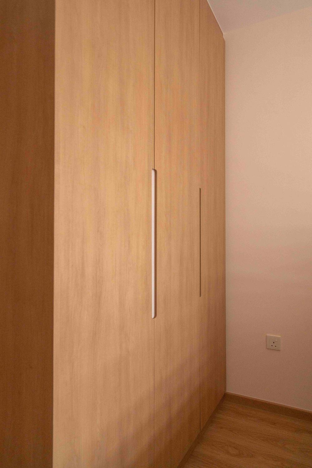 Minimalist Kids Room with Bookshelf and Wardrobe