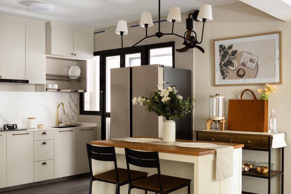 Minimalist Pantry with Kitchen Island and Tableware