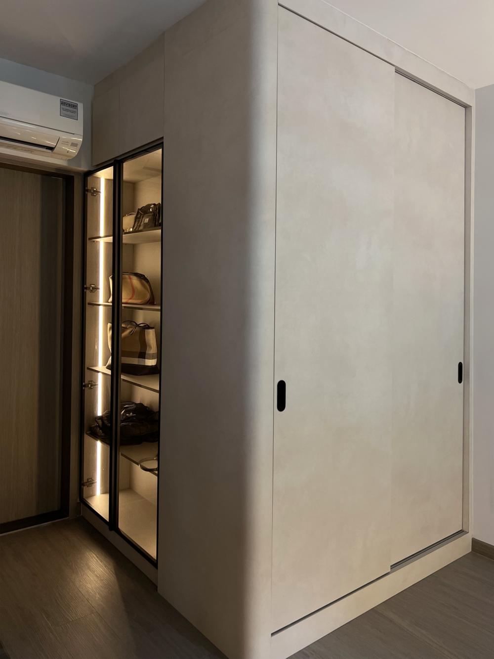 Modern Bedroom with Wardrobe and Sliding Wardrobe