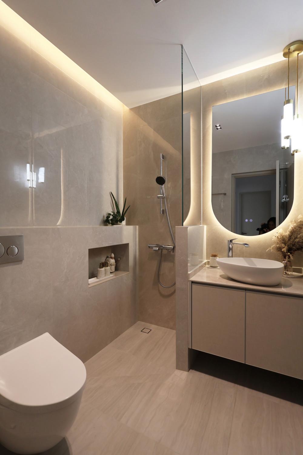 Contemporary Bathroom with Mirror and Shower Screen