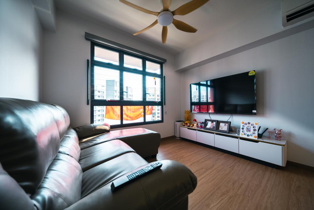 Modern Living Room with Vinyl Flooring and TV Console