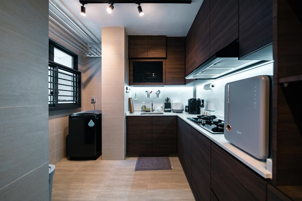 Modern Kitchen with Kitchen Window and Open Kitchen